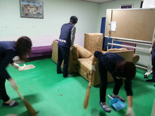 사회복지관 창대공부방 방문 실내환경 정화 사회공헌 전개 